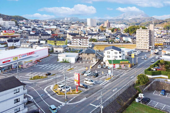 無料駐車場完備